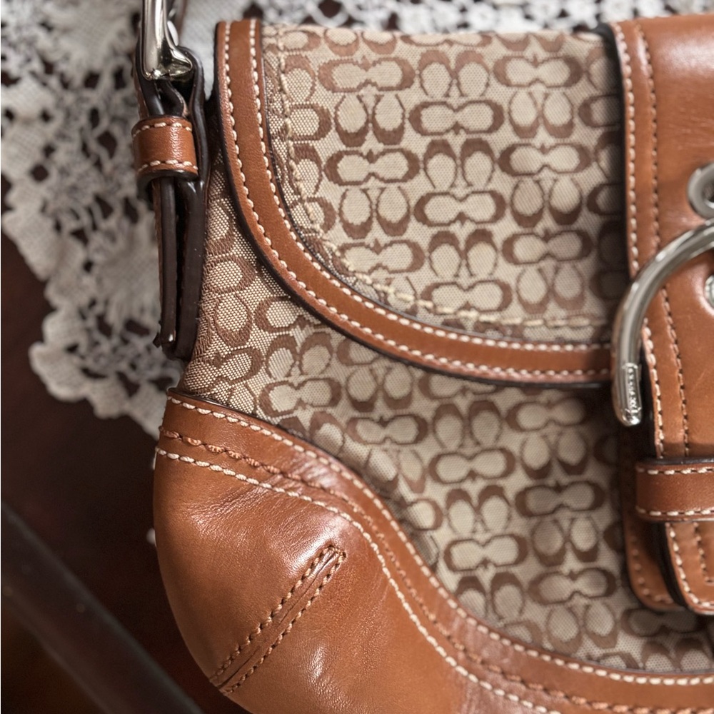 Coach Small Y2K Tan Soho A0878-F10925 - Picture 3 of 12